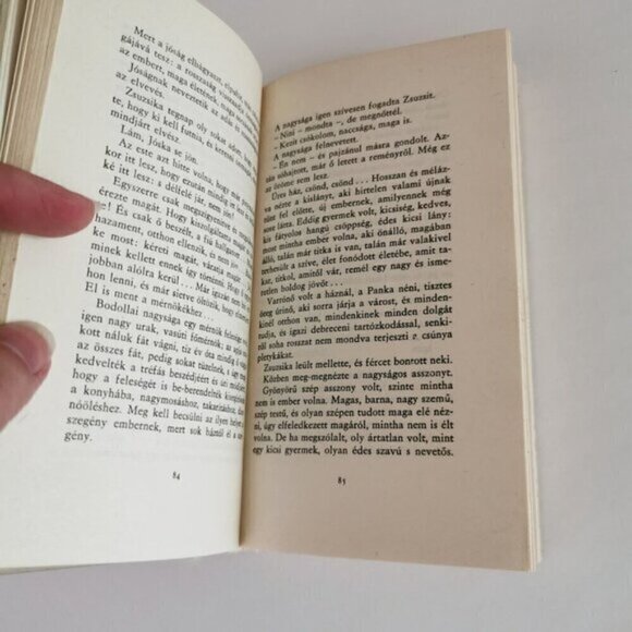 Hungarian Book Pillangó / Árvácska by Móricz Zsigmond 1976 Novelist Playwright - Picture 7 of 9